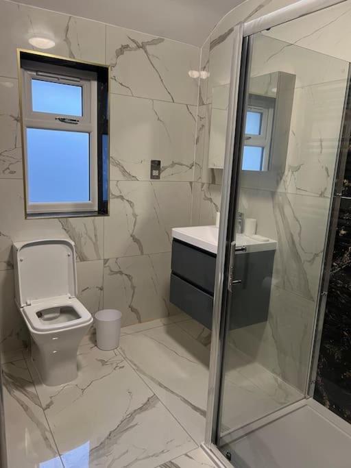 Potters Hideout- 2 Bedroom 2 Bathroom Apartment Watford  Eksteriør billede